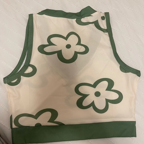 Shein top - Picture 2 of 4